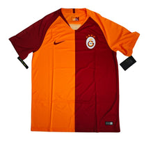 Laden Sie das Bild in den Galerie-Viewer, Galatasaray Istanbul 2018-2019 Home