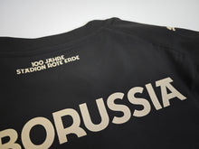 Laden Sie das Bild in den Galerie-Viewer, Borussia Dortmund 2026 Sondertrikot 100 Jahre Stadion Rote Erde AUTHENTIC