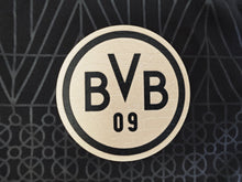 Laden Sie das Bild in den Galerie-Viewer, Borussia Dortmund 2026 Sondertrikot 100 Jahre Stadion Rote Erde AUTHENTIC