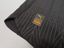 Laden Sie das Bild in den Galerie-Viewer, Borussia Dortmund 2026 Sondertrikot 100 Jahre Stadion Rote Erde AUTHENTIC
