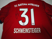 將圖片載入圖庫檢視器 FC Bayern 2018-2019 Home Autogramm Signiert - Schweinsteiger 7
