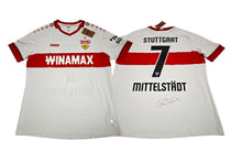 將圖片載入圖庫檢視器 VfB Stuttgart 2024-2025 Home Autogramm Signiert - Mittelstädt 7