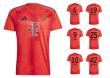 Cargar imagen en el visor de la galería, FC Bayern 2024-2025 Home + Spielernummer