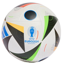 Cargar imagen en el visor de la galería, Fussball Adidas Fussballliebe EURO 2024