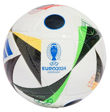 Cargar imagen en el visor de la galería, Fussball Adidas Fussballliebe EURO 2024