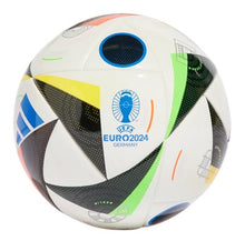 Cargar imagen en el visor de la galería, Fussball Adidas Fussballliebe EURO 2024