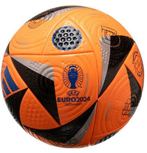 Cargar imagen en el visor de la galería, Fussball Adidas Fussballliebe EURO 2024