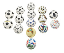 Cargar imagen en el visor de la galería, Fussball Adidas Mini Historical Set WM 1970 - WM 2026