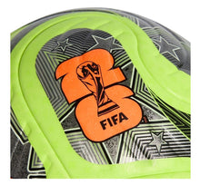 Laden Sie das Bild in den Galerie-Viewer, Fussball Adidas TRIONDA FINALS WM 2026 Winter Match Ball OMB OVP
