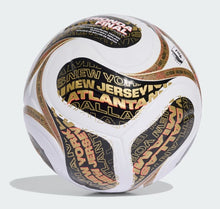 將圖片載入圖庫檢視器 Fussball Adidas TRIONDA FINALS WM 2026 Mini Replica OMB