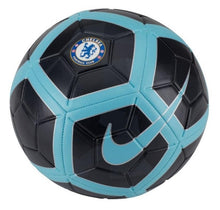 Laden Sie das Bild in den Galerie-Viewer, Football package I 10 balls as described