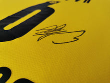 Laden Sie das Bild in den Galerie-Viewer, Borussia Dortmund 2021-2022 Home BL Signiert - Haaland 9