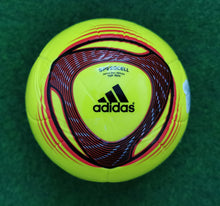 Cargar imagen en el visor de la galería, Fussball Adidas Auswahl Tango Comoequa Pelias wawa aba Glider Training Adipure