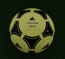 Cargar imagen en el visor de la galería, Fussball Adidas Auswahl Tango Comoequa Pelias wawa aba Glider Training Adipure