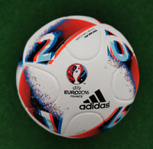 Laden Sie das Bild in den Galerie-Viewer, Fussball Adidas BEAU JEU + FRACAS I EURO 2016 France I Glider Top Replique