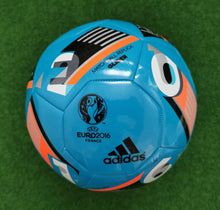 Cargar imagen en el visor de la galería, Fussball Adidas BEAU JEU + FRACAS I EURO 2016 France I Glider Top Replique