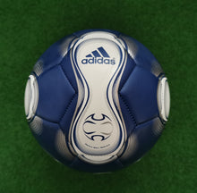 Cargar imagen en el visor de la galería, Fussball Adidas 2005-2008 Roteiro Teamgeist Europass Gloria Terrapass Sammler