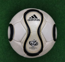 Cargar imagen en el visor de la galería, Fussball Adidas 2005-2008 Roteiro Teamgeist Europass Gloria Terrapass Sammler