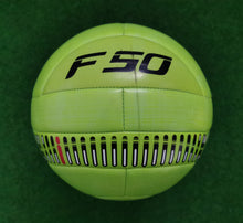 將圖片載入圖庫檢視器 Fussball Adidas +F50 X-ite Glider Auswahl Sammlerstücke