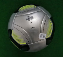 Laden Sie das Bild in den Galerie-Viewer, Fussball Adidas Torfabrik Bundesliga 2010-2015 Top Replique Training Glider