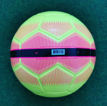 Cargar imagen en el visor de la galería, Fussball Nike Modelle T90 Mercurial Club Team u.a.