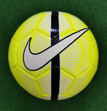 Cargar imagen en el visor de la galería, Fussball Nike Modelle T90 Mercurial Club Team u.a.