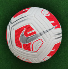 Cargar imagen en el visor de la galería, Fussball Nike Modelle T90 Mercurial Club Team u.a.