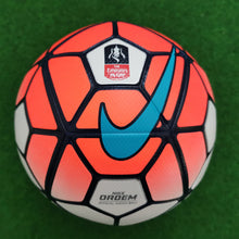 Cargar imagen en el visor de la galería, Fussball ORDEM 3 FA-Cup 2014-2015 OMB