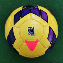 將圖片載入圖庫檢視器 Fussball INCYTE Hi-Vis I La Liga 2013-2014 OMB