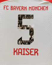 Laden Sie das Bild in den Galerie-Viewer, FC Bayern 2023-2024 Home Authentic - Beckenbauer 5 KAISER