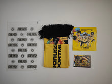 Laden Sie das Bild in den Galerie-Viewer, ONE PIECE &amp; BVB Dortmund Promo Goodie Bag Card Monkey.D.Luffy | Scarf Sticker