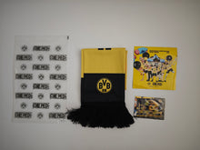 Laden Sie das Bild in den Galerie-Viewer, ONE PIECE &amp; BVB Dortmund Promo Goodie Bag Card Monkey.D.Luffy | Scarf Sticker