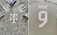 Cargar imagen en el visor de la galería, FC Bayern Sondertrikot Wiesn 2023 - Kane 9