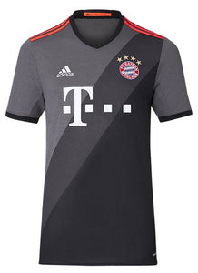 FC Bayern 2016-2017 Away + Spielernummer