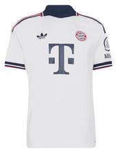 Laden Sie das Bild in den Galerie-Viewer, FC Bayern 2026-2027 Away + Spielernummer