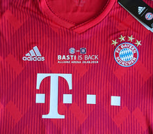 將圖片載入圖庫檢視器 FC Bayern 2018 Home - Schweinsteiger 31 I Servus Basti