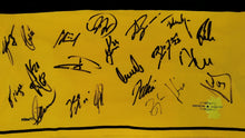 Laden Sie das Bild in den Galerie-Viewer, Borussia Dortmund 2007-2008 Home Signiert TEAM XL