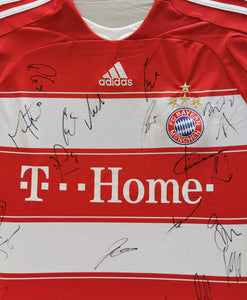 FC Bayern 2008-2009 Home TEAM Signiert