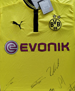 Borussia Dortmund 2012-2013 Home Signiert TEAM - L