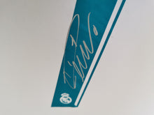 將圖片載入圖庫檢視器 Real Madrid 2017-2018 Home Signiert - Ronaldo 7