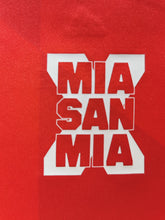 Laden Sie das Bild in den Galerie-Viewer, FC Bayern Sondertrikot 10 Jahre Deutscher Meister 2013-2022