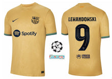 Laden Sie das Bild in den Galerie-Viewer, FC Barcelona 2022-2023 Away UCL - Lewandowski 9